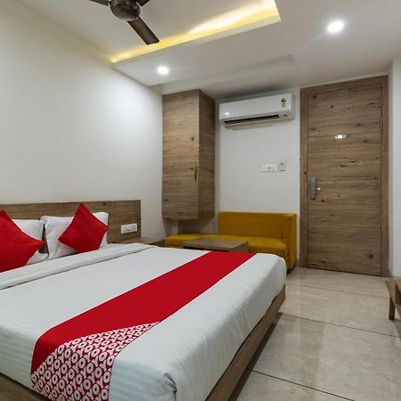 Capital O 47403 Hotel Manjeet Bhopal Esterno foto