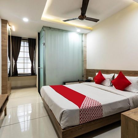 Capital O 47403 Hotel Manjeet Bhopal Esterno foto