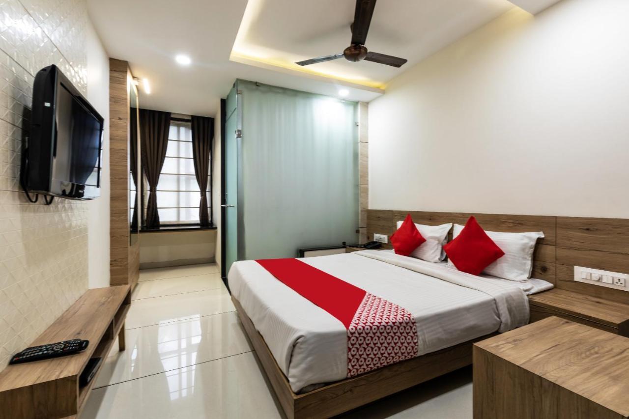 Capital O 47403 Hotel Manjeet Bhopal Esterno foto