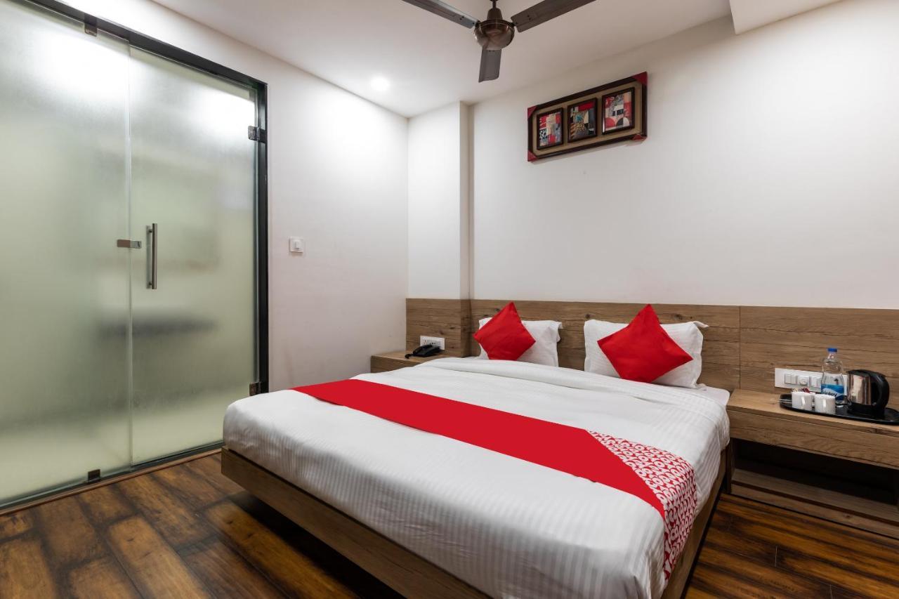Capital O 47403 Hotel Manjeet Bhopal Esterno foto