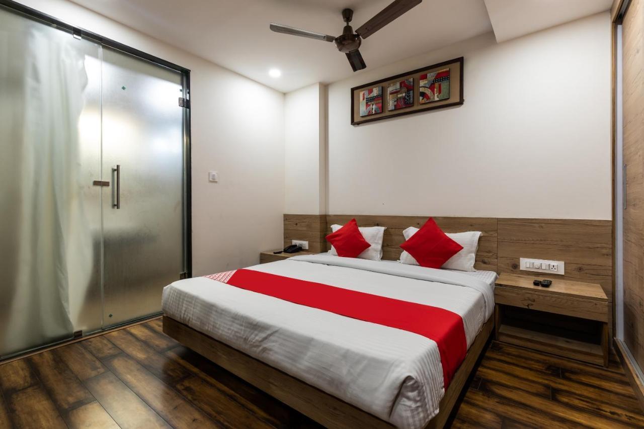 Capital O 47403 Hotel Manjeet Bhopal Esterno foto
